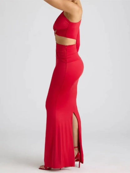 Lavish Sexy Red Sloping Shoulder Sleeveless Backless Female